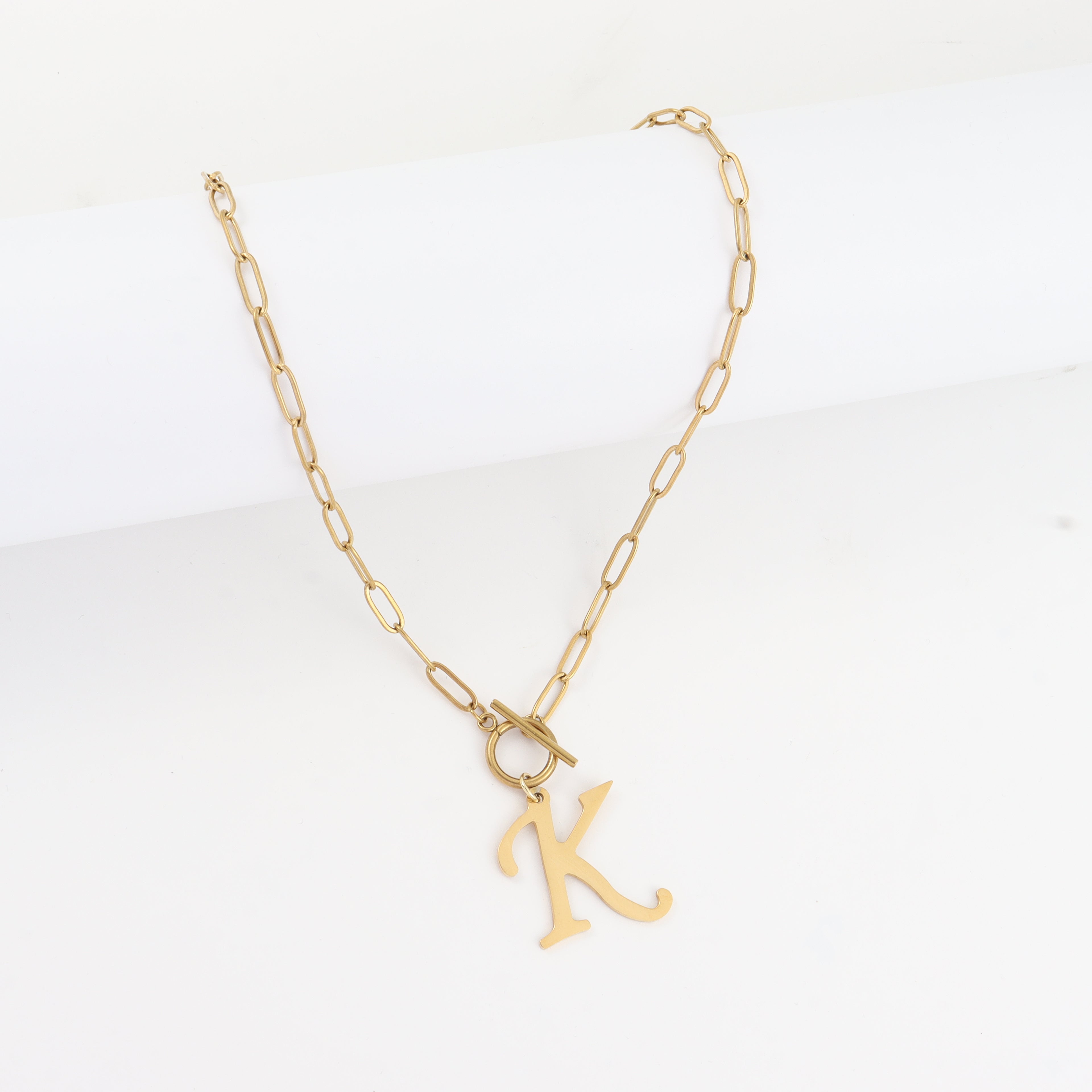 Gold Initial Necklaces For Women- Vintage 18K Gold Plated Toggle Letter Necklace Paper Clip Chain Choker Necklace For Women Jewelry Gifts